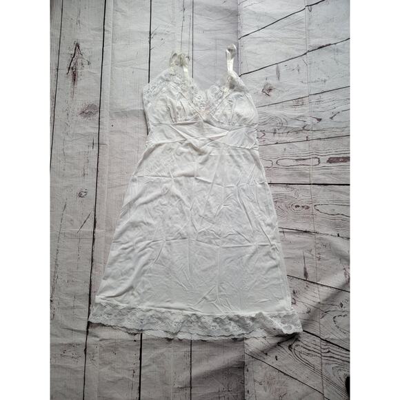 Vintage Full Slip Dress Nylon Size 38 Made In USA Lace White - Picture 1 of 7